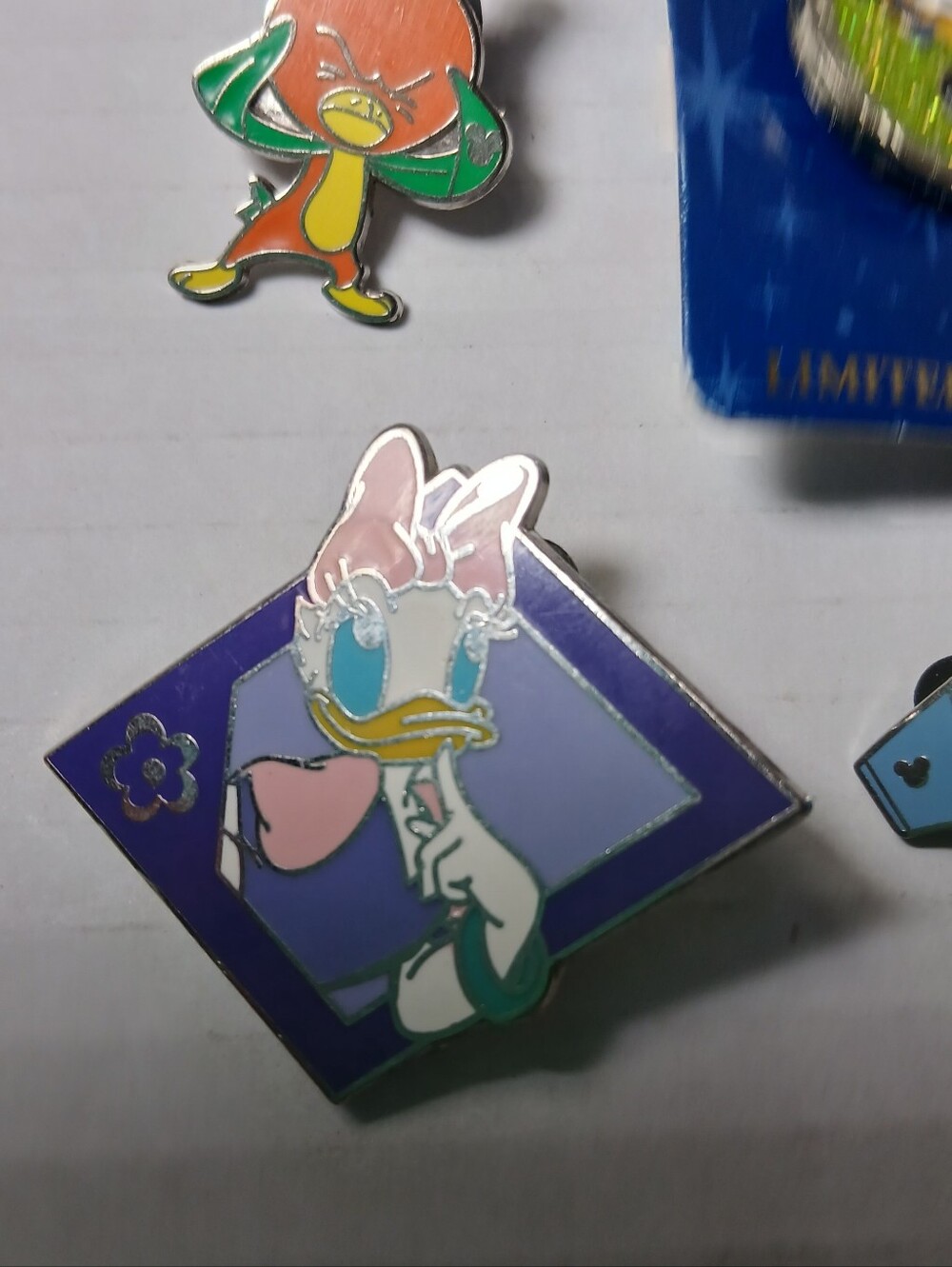 Disney Pin Lot Of 7 - Picture 2 of 7